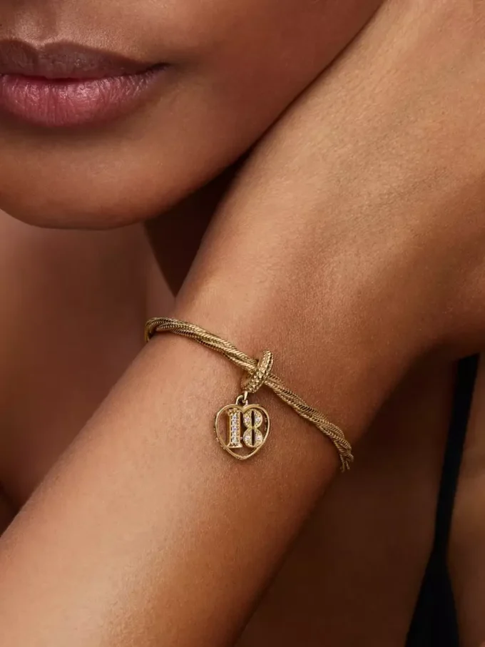 18th Celebration Dangle Charm, 14-karätig vergoldet 18th Celebration Dangle Charm, 14-karätig vergoldet