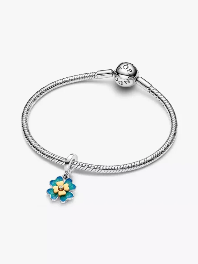 2025 Vierblättriges Kleeblatt-Dangle Charm mit im Labor gezüchtetem Diamanten, 0,009 ct insgesamt, Sterlingsilber, 14-karätige Vergoldung 2025 Vierblättriges Kleeblatt-Dangle Charm mit im Labor gezüchtetem Diamanten, 0,009 ct insgesamt, Sterlingsilber, 14-karätige Vergoldung