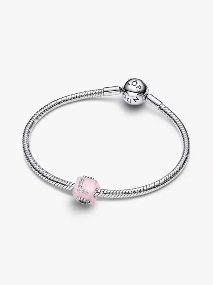 Anhänger „Liebeswürfel“ aus rosa Murano Glass und Sterlingsilber Anhänger „Liebeswürfel“ aus rosa Murano Glass und Sterlingsilber