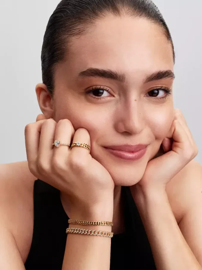 Armband mit kubanischer Kette, 14-karätig vergoldet Armband mit kubanischer Kette, 14-karätig vergoldet