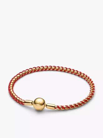 Armband mit Snake Chain und rotem Textilschnurband, 14-karätig vergoldet Armband mit Snake Chain und rotem Textilschnurband, 14-karätig vergoldet