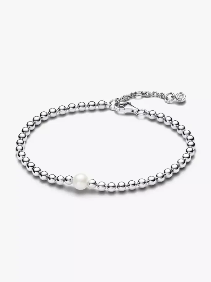 Armbänder aus behandelten Süßwasser-Zuchtperlen und Perlen in Sterlingsilber Armbänder aus behandelten Süßwasser-Zuchtperlen und Perlen in Sterlingsilber