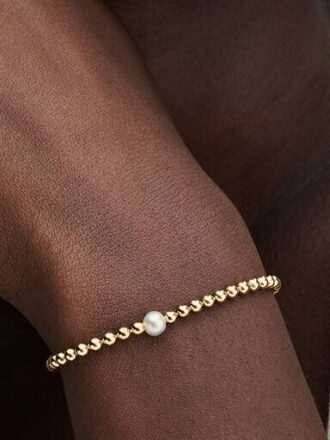 Armbänder mit behandelten Süßwasser-Zuchtperlen und Perlen – 14-karätige Vergoldung Armbänder mit behandelten Süßwasser-Zuchtperlen und Perlen – 14-karätige Vergoldung