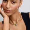 Asymmetrische Herz-Ohrringe, 14 Karat vergoldet Asymmetrische Herz-Ohrringe, 14 Karat vergoldet
