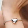 „Be Love“ gravierbarer großer Herz-Charm aus Sterlingsilber „Be Love“ gravierbarer großer Herz-Charm aus Sterlingsilber
