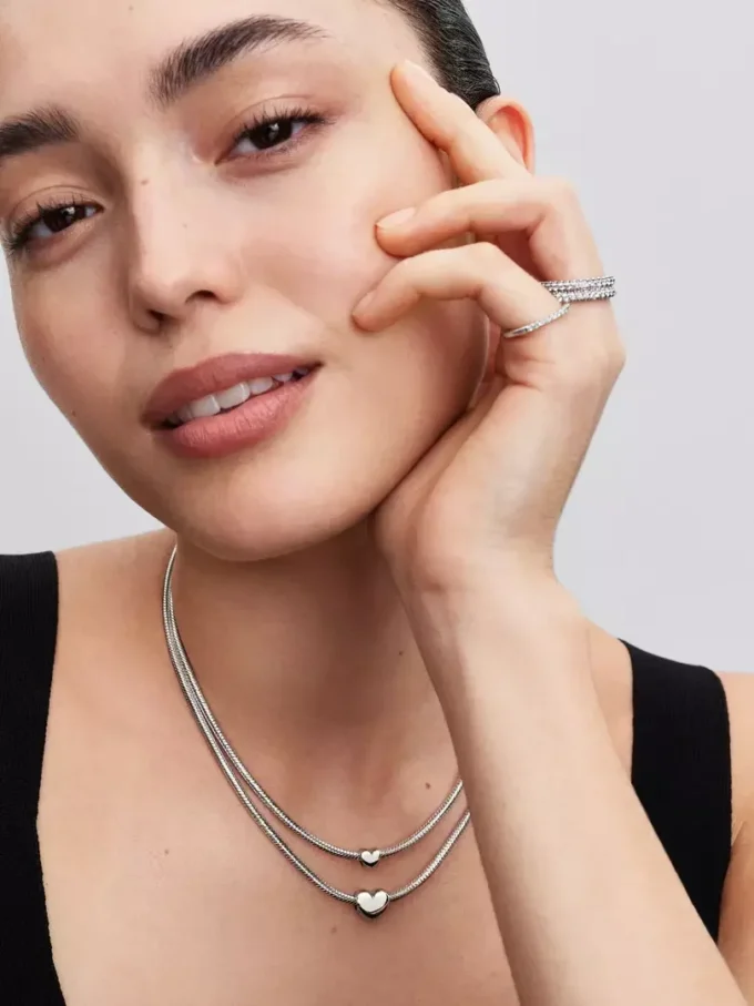 „Be Love“ gravierbarer Herz-Charm aus Sterlingsilber „Be Love“ gravierbarer Herz-Charm aus Sterlingsilber