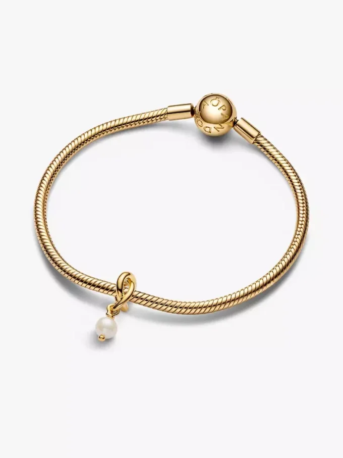 Behandelter Süßwasser-Zuchtperlen-Dangle Charm in Eternity-Circle-Form, 14-karätig vergoldet