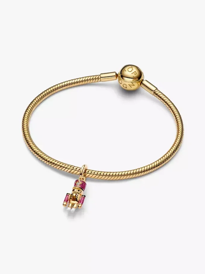 Beweglicher Nussknacker-Dangle Charm, 14-karätig vergoldet Beweglicher Nussknacker-Dangle Charm, 14-karätig vergoldet