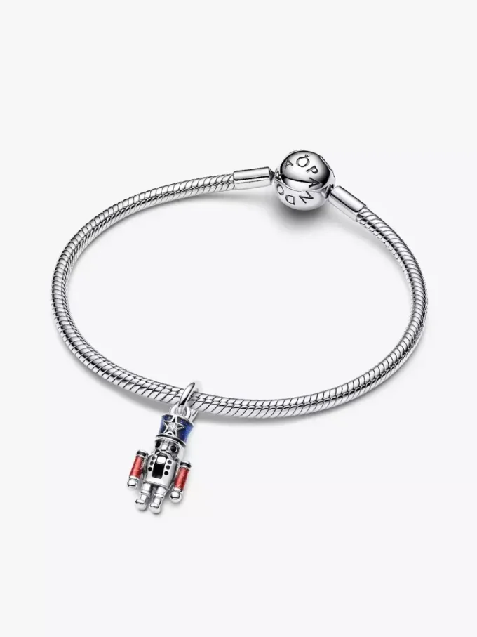 Beweglicher Nussknacker-Dangle Charm aus Sterlingsilber Beweglicher Nussknacker-Dangle Charm aus Sterlingsilber