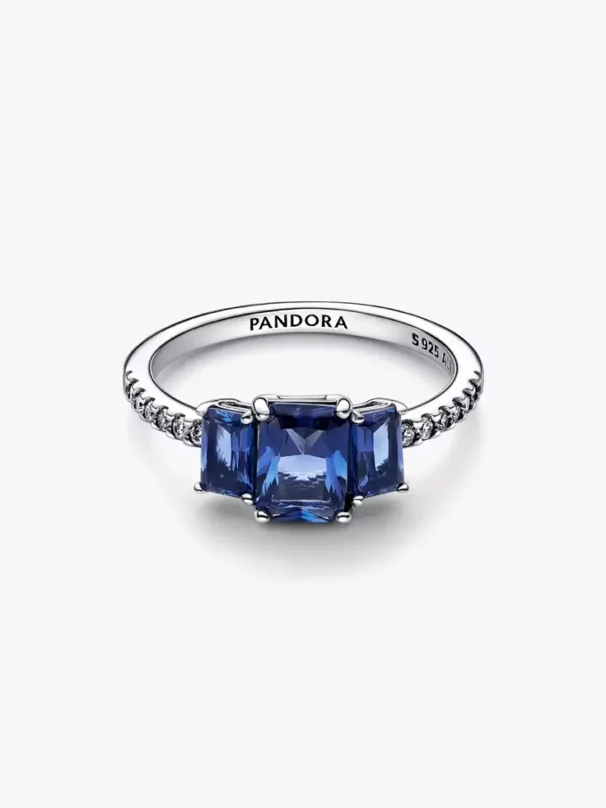 Blauer, rechteckiger, funkelnder Ring mit drei Steinen aus Sterlingsilber Blauer, rechteckiger, funkelnder Ring mit drei Steinen aus Sterlingsilber