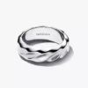 Breiter Ring mit gewelltem Band aus Sterlingsilber Breiter Ring mit gewelltem Band aus Sterlingsilber