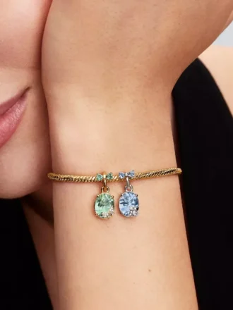 Bridgerton Schmetterling & Biene – teilbarer Dangle Charm aus Sterlingsilber, 14-karätig vergoldet