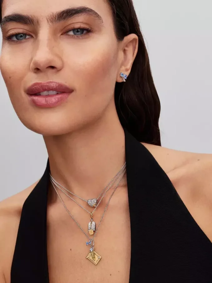 Bridgerton-Tanzkarte & Bleistift-Dangle Charm aus Sterlingsilber, 14 Karat vergoldet