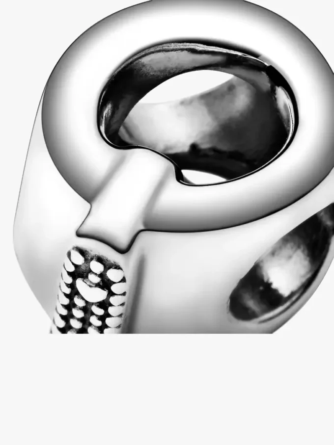 Buchstabe Q Alphabet-Charm aus Sterlingsilber Buchstabe Q Alphabet-Charm aus Sterlingsilber