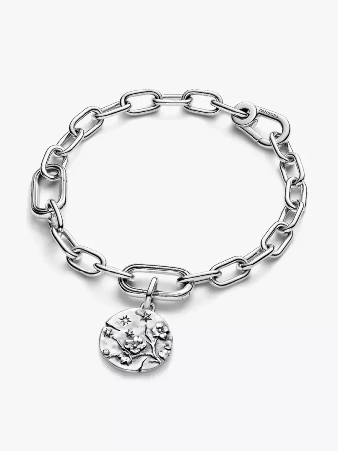 Charm „Kirschblüten-Medaillon“ aus Sterlingsilber Charm „Kirschblüten-Medaillon“ aus Sterlingsilber