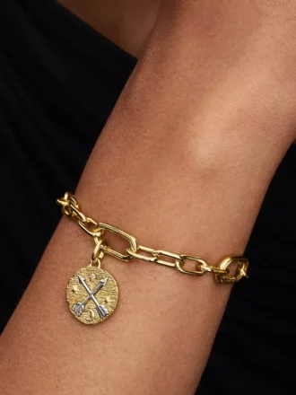Charm „Kreuzende Pfeile“ aus Sterlingsilber, 14-karätig vergoldet