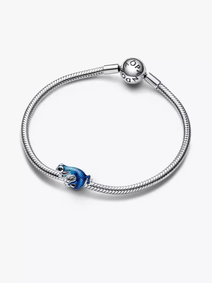 Charm „Metallic Blue Gecko“ aus Sterlingsilber Charm „Metallic Blue Gecko“ aus Sterlingsilber