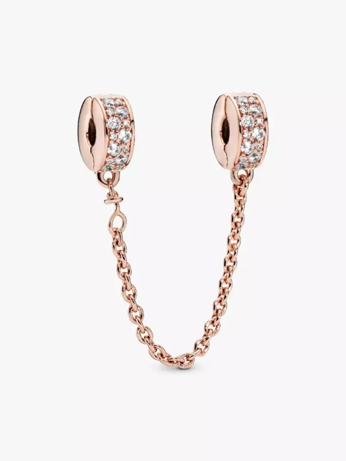 Charm mit Safety Chain und klarem Pavé, 14 Karat Roségold-Beschichtung Charm mit Safety Chain und klarem Pavé, 14 Karat Roségold-Beschichtung