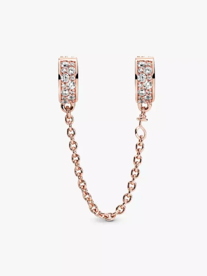 Charm mit Safety Chain und klarem Pavé, 14 Karat Roségold-Beschichtung Charm mit Safety Chain und klarem Pavé, 14 Karat Roségold-Beschichtung