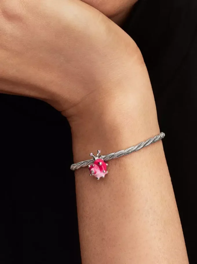 Charm „Rosa Schnecke“ aus Sterlingsilber Charm „Rosa Schnecke“ aus Sterlingsilber