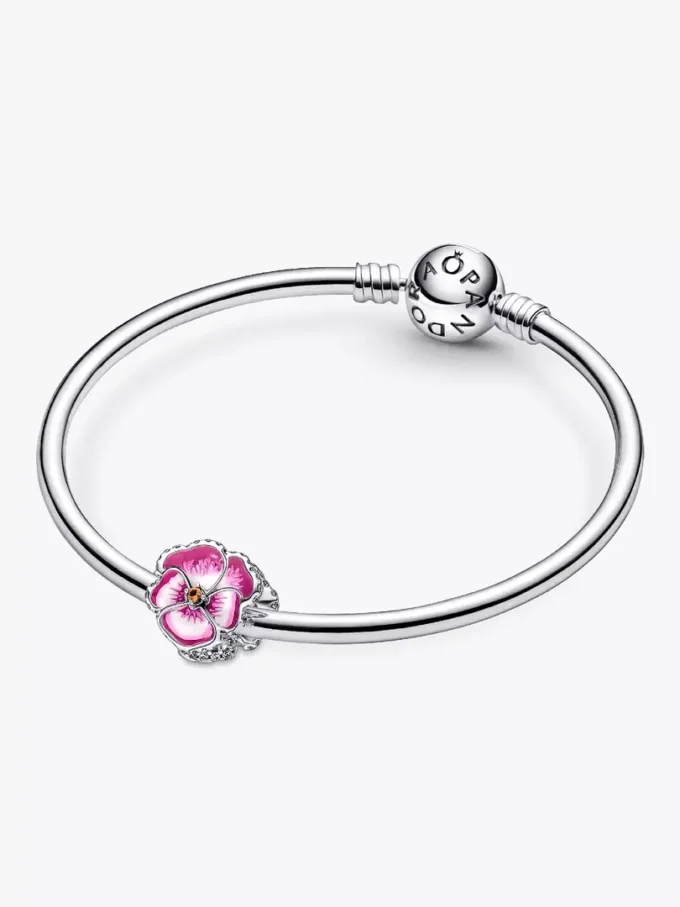 Charm „Rosa Stiefmütterchenblüte“ aus Sterlingsilber Charm „Rosa Stiefmütterchenblüte“ aus Sterlingsilber