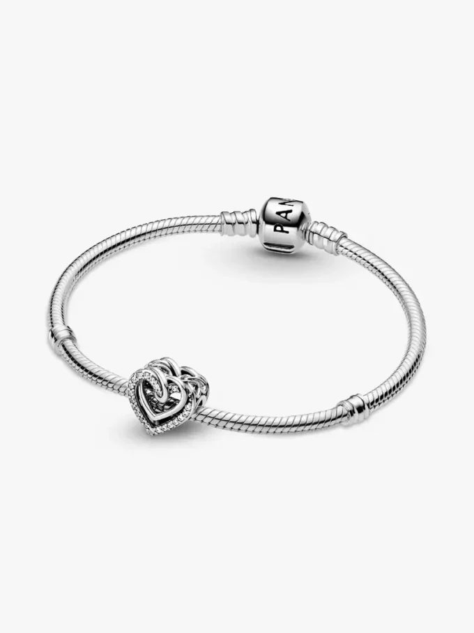 Charm „Sparkling Entwined Hearts“ aus Sterlingsilber Charm „Sparkling Entwined Hearts“ aus Sterlingsilber