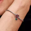 Charm „Sparkling Rose in Bloom“ aus Sterlingsilber Charm „Sparkling Rose in Bloom“ aus Sterlingsilber