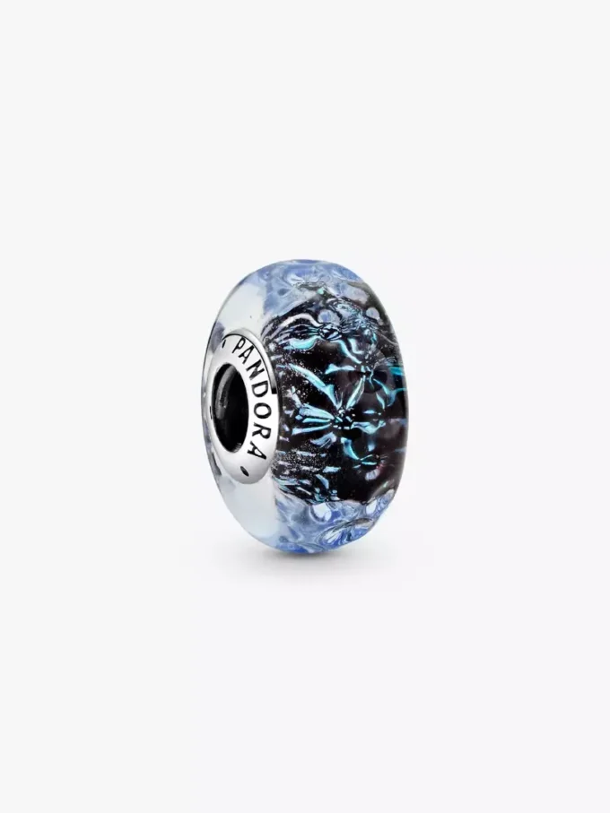 Charm „Wavy Dark Blue Murano Glass Ocean“ aus Sterlingsilber Charm „Wavy Dark Blue Murano Glass Ocean“ aus Sterlingsilber
