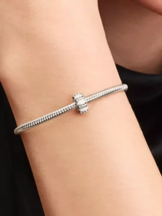 Clip Charm aus Sterlingsilber mit Steinen und Emaille