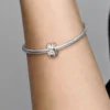 Clip Charm „Band of Hearts“ aus Sterlingsilber Clip Charm „Band of Hearts“ aus Sterlingsilber