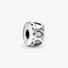 Clip Charm „Band of Hearts“ aus Sterlingsilber Clip Charm „Band of Hearts“ aus Sterlingsilber