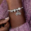 Clip Charm „Pink Sparkling Row“ aus Sterlingsilber Clip Charm „Pink Sparkling Row“ aus Sterlingsilber
