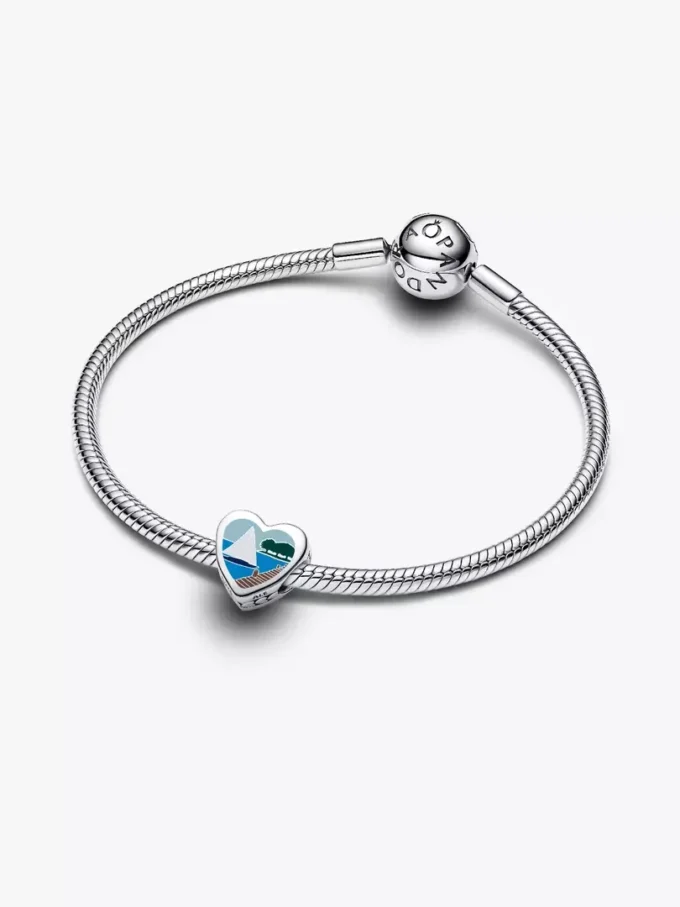 Connecticut-Herz-Charm aus Sterlingsilber Connecticut-Herz-Charm aus Sterlingsilber
