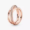 Crossover Pavé Dreifachring, 14 Karat Roségold-Beschichtung Crossover Pavé Dreifachring, 14 Karat Roségold-Beschichtung
