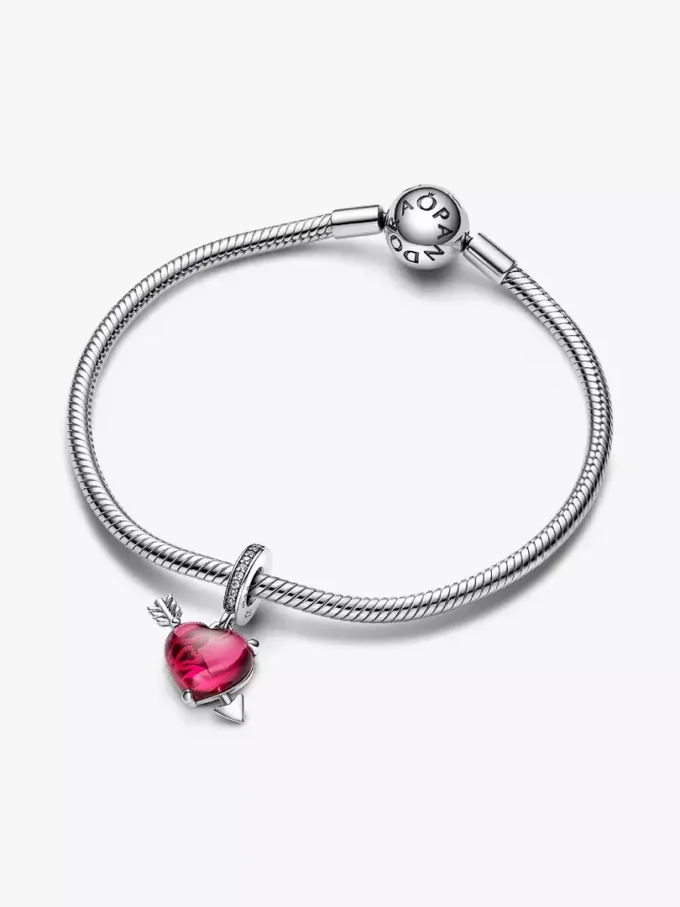 Dangle Charm aus Murano Glass mit rotem Herz und Pfeil, Sterlingsilber Dangle Charm aus Murano Glass mit rotem Herz und Pfeil, Sterlingsilber