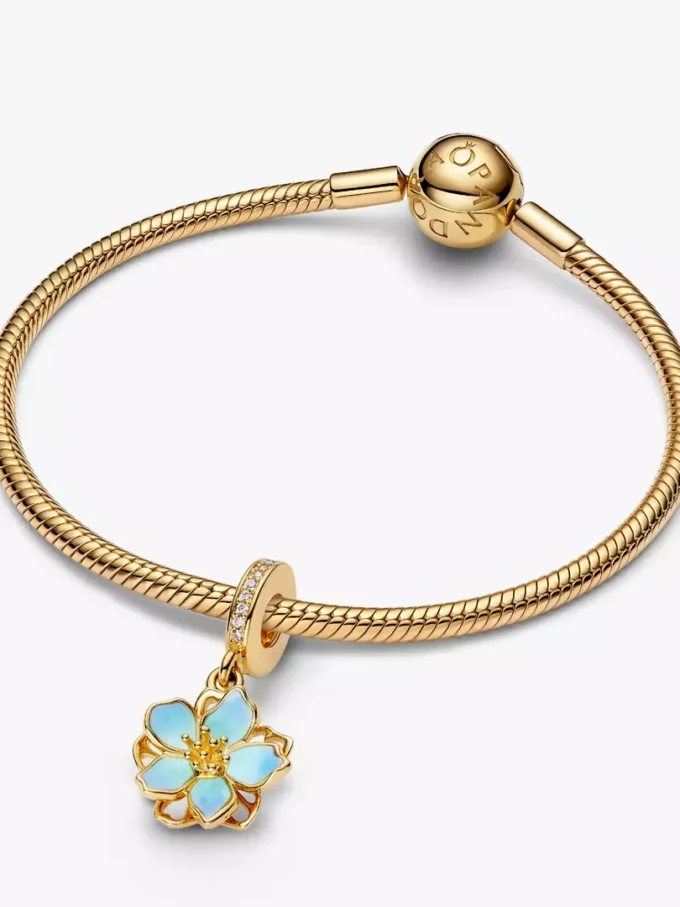Dangle Charm „Blue Blossom“ mit 14-karätiger Vergoldung Dangle Charm „Blue Blossom“ mit 14-karätiger Vergoldung