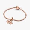 Dangle Charm mit Flugzeug, Globus und Koffer – 14 Karat Roségold-Beschichtung Dangle Charm mit Flugzeug, Globus und Koffer – 14 Karat Roségold-Beschichtung