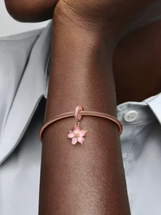 Dangle Charm mit Kirschblütenmotiv, 14 Karat Roségold-Beschichtung