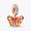 Dangle Charm mit Schmetterling aus rosa und gelbem Murano Glass, 14 Karat Roségold-Beschichtung Dangle Charm mit Schmetterling aus rosa und gelbem Murano Glass, 14 Karat Roségold-Beschichtung