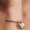 Dangle Charm mit Vorhängeschloss und Schlüssel – 14-karätige Vergoldung Dangle Charm mit Vorhängeschloss und Schlüssel – 14-karätige Vergoldung