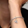 Dangle Charm „Verheiratetes Paar“ aus Sterlingsilber Dangle Charm „Verheiratetes Paar“ aus Sterlingsilber
