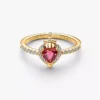 Disney-Bösewichte: Ring „Böse Königin“ mit 14-karätiger Vergoldung Disney-Bösewichte: Ring „Böse Königin“ mit 14-karätiger Vergoldung