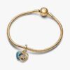 Disney Cinderella’s Carriage & Heart Dangle Charm – 14 Karat vergoldet Disney Cinderella’s Carriage & Heart Dangle Charm – 14 Karat vergoldet