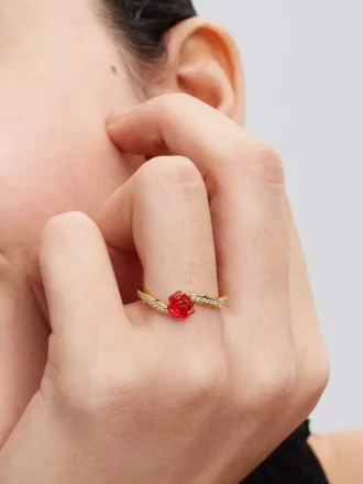 Disney „Die Schöne und das Biest“ – Ring mit verzauberter Rose, 14-karätige Vergoldung