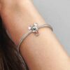 Disney Mickey Mouse Charm mit roter Hose – Sterlingsilber Disney Mickey Mouse Charm mit roter Hose – Sterlingsilber