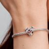 Disney Mickey Mouse Weihnachtskranz-Charm – Sterlingsilber