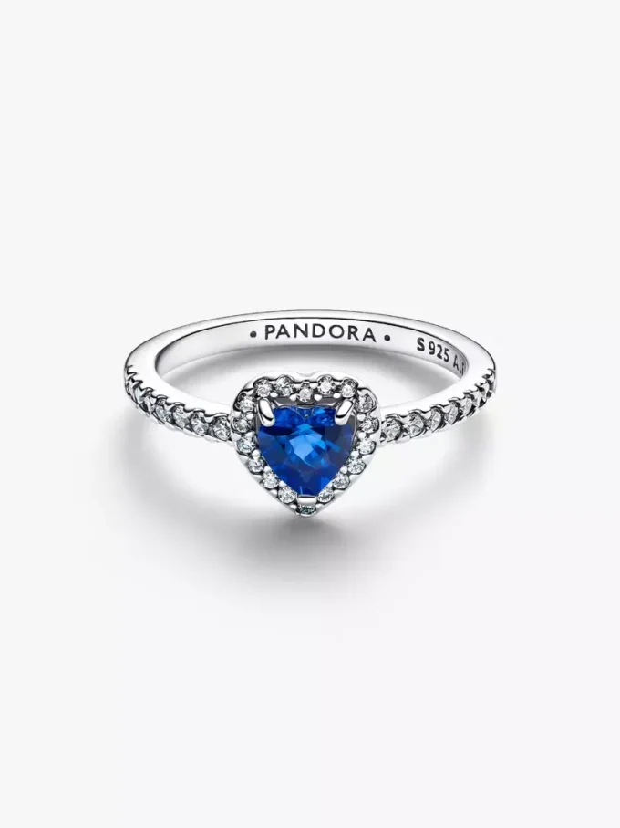 Edler Ring mit herzförmigem Anhänger in Prinzessblau aus Sterlingsilber