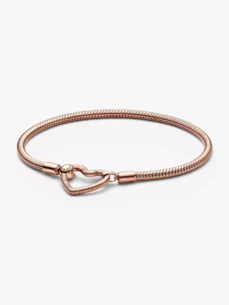 Pandora Moments Armband mit Herzverschluss und Snake Chain, 14 Karat Roségold-Beschichtung Pandora Moments Armband mit Herzverschluss und Snake Chain, 14 Karat Roségold-Beschichtung