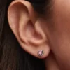 Elevated Pink Heart Stud Ohrringe aus Sterlingsilber Elevated Pink Heart Stud Ohrringe aus Sterlingsilber