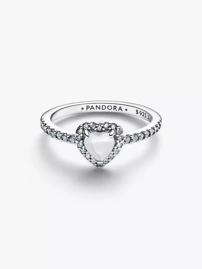 Elevated White Heart Ring aus Sterlingsilber Elevated White Heart Ring aus Sterlingsilber